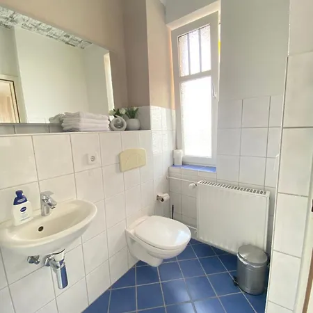Blue Max Parkzimmer Homestay