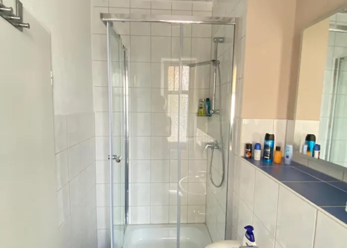 Blue Max Проживание в семье Гросенхайн